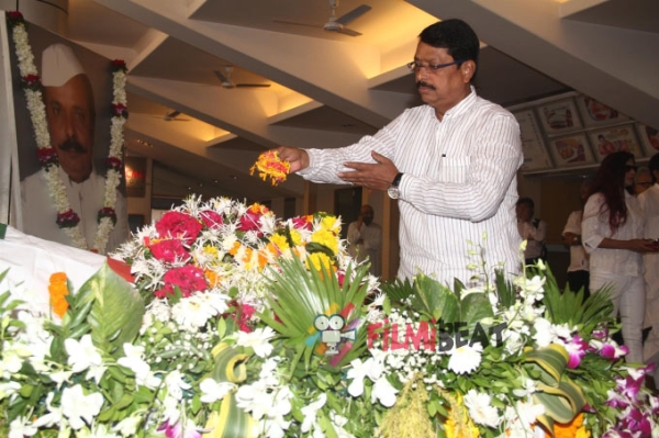 Sadashiv Amrapurkar Funeral Photos Filmibeat