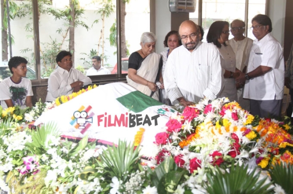Sadashiv Amrapurkar Funeral Photos Filmibeat
