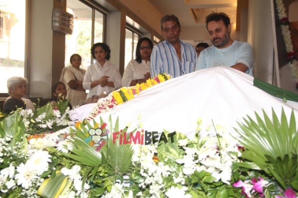 Sadashiv Amrapurkar Funeral Photos Filmibeat
