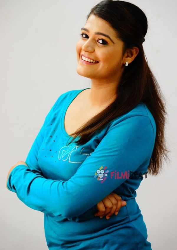 Nerukkam Photos: HD Images, Pictures, Stills, First Look Posters of Nerukkam Movie - FilmiBeat Nerukkam Photos: HD Images, Pictures, Stills, First Look Posters of Nerukkam Movie - FilmiBeat