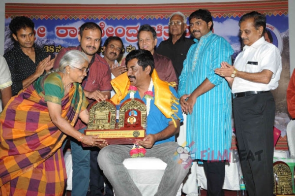 Sri Raghavendra Chitravani Awards 2015 Photos Sri Raghavendra Chitravani Awards 2015 Photos
