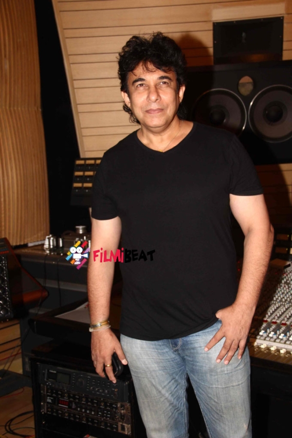 Song Recording Of Film Do Lafzon Ki Kahani Photos FilmiBeat