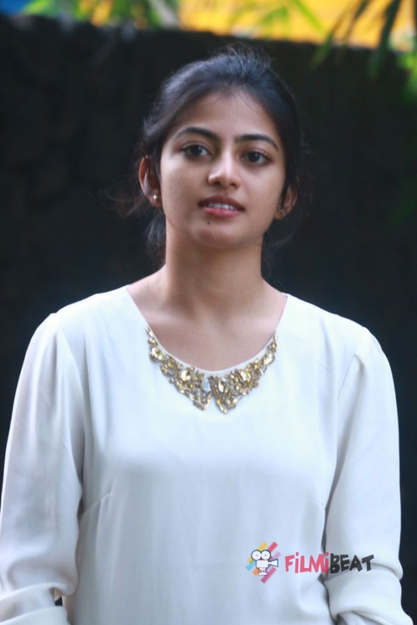 anandhi photos hd latest images pictures stills of anandhi