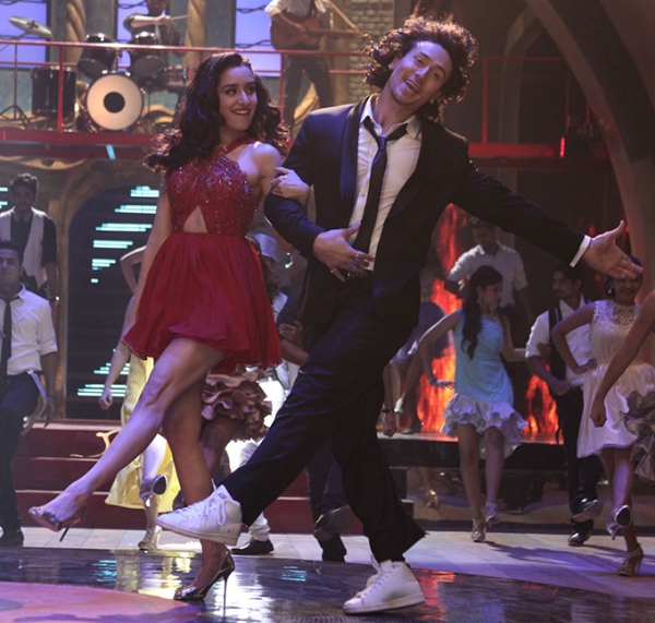 Baaghi Photos HD Images, Pictures, Stills, First Look Posters of