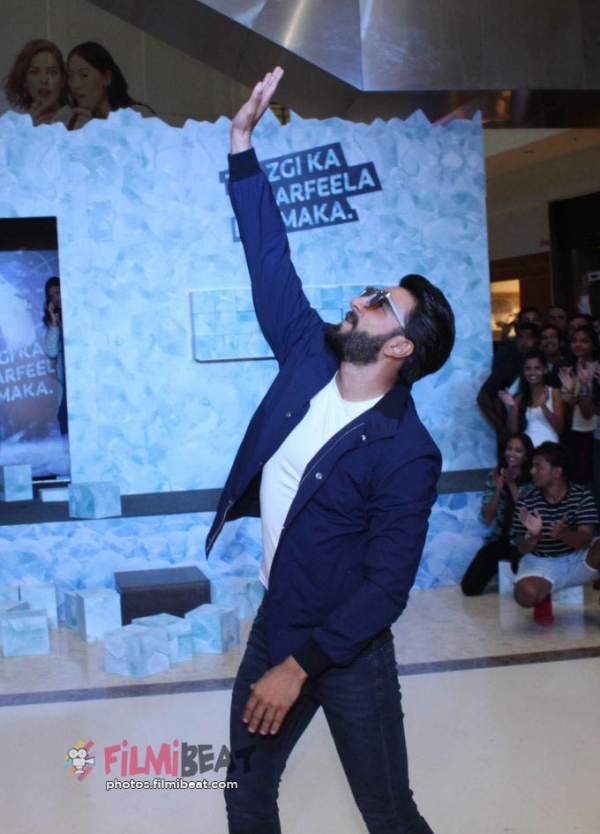 Ranveer Singh Promotes Toothpaste Brand Colgate Max Fresh Photos Photos