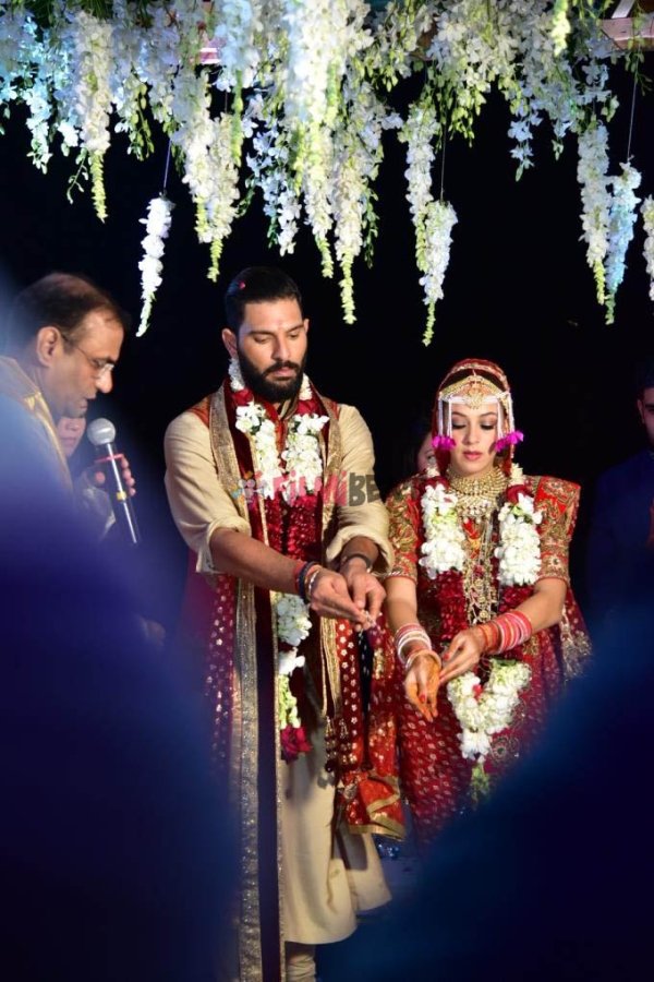 Yuvraj Singh & Hazel Keech Goa Wedding Photos FilmiBeat