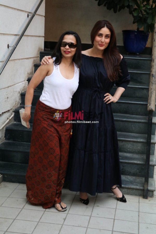 Kareena Kapoor With Her Dietitian Rujuta Diwekar Photos Filmibeat her dietitian rujuta diwekar photos