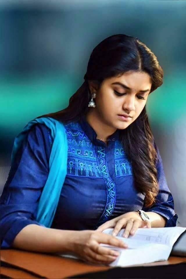 Keerthy Suresh Rare Unseen Photos Collection Photos - FilmiBeat