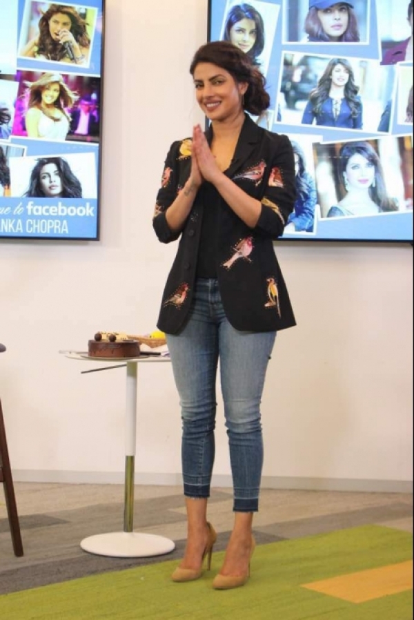 priyanka chopra in facebook priyanka chopra at facebook office in mumbai photos priyanka chopra in facebook priyanka chopra at facebook office in mumbai photos