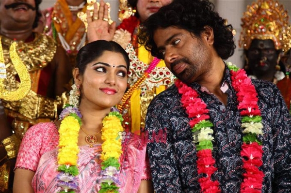 Sakunthalavin Kadhalan Photos: HD Images, Pictures, Stills, First Look