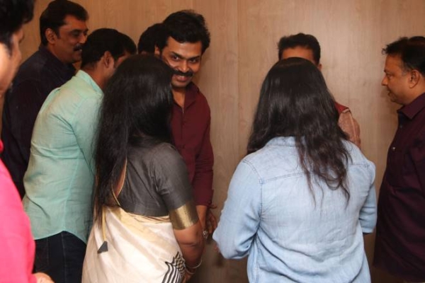 Kamal Hassan Birthday Celebration 2017 Photos - FilmiBeat