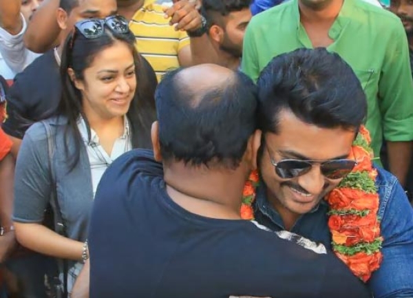 tamil actor jyothika photos tamil actor suriya jyothika in kerala photos filmibeat tamil actor jyothika photos tamil actor suriya jyothika in kerala photos filmibeat