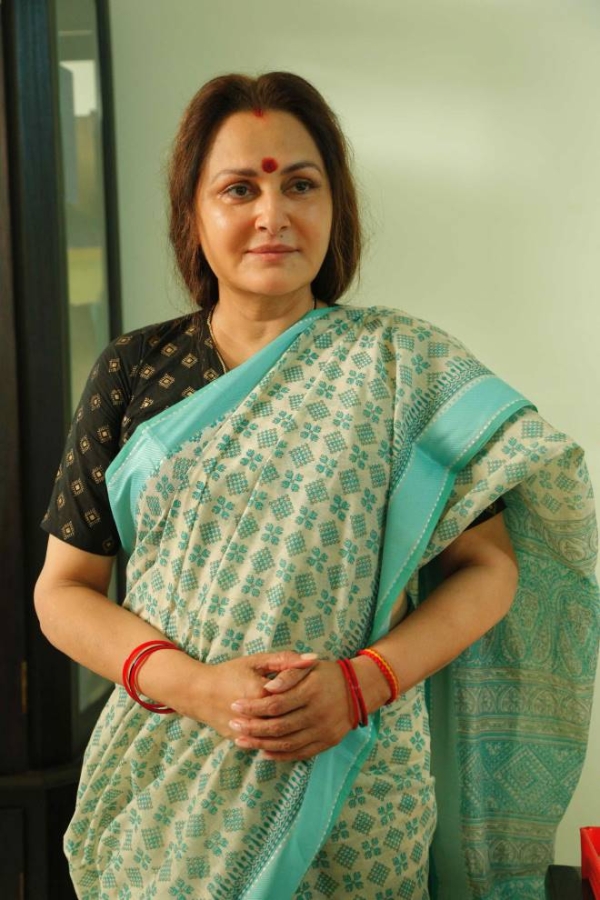 Keni Photos: HD Images, Pictures, Stills, First Look Posters of Keni