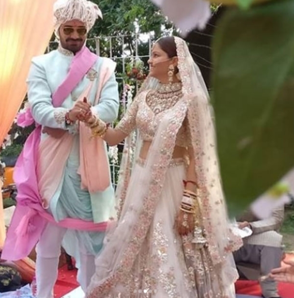 Rubina Dilaik Abhinav Shukla Wedding Photos - FilmiBeat