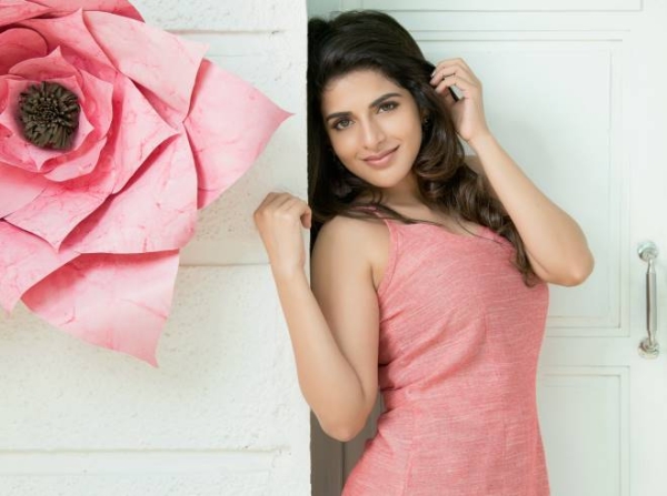 Iswarya Menon Photos Iswarya Menon Photos