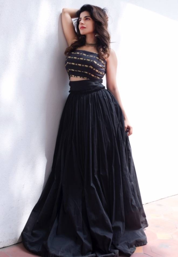 Iswarya Menon Photos Iswarya Menon Photos