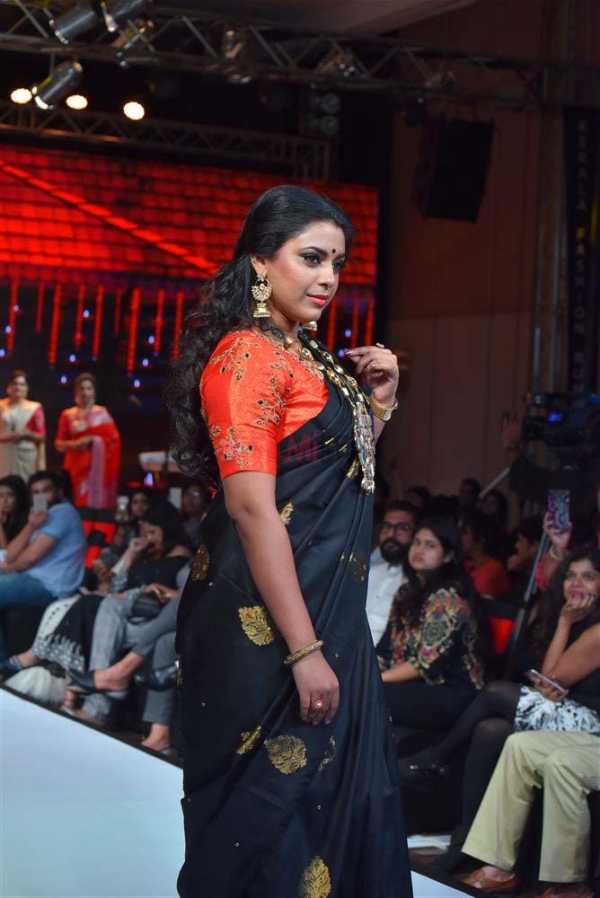 Jewel Mary Photos Latest HD Images, Pictures, Stills & Pics FilmiBeat