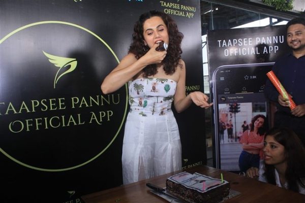 Taapsee Pannu Celebrates Birthday by Launching Her Official App Photos