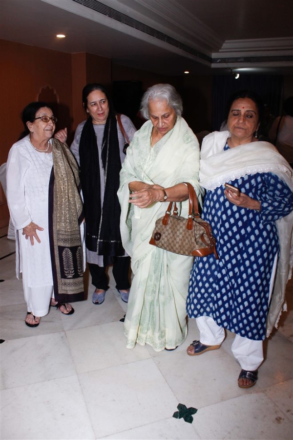 Kalpana Lajmi Prayer Meeting Photos FilmiBeat