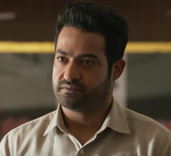 Aravindha Sametha Photos