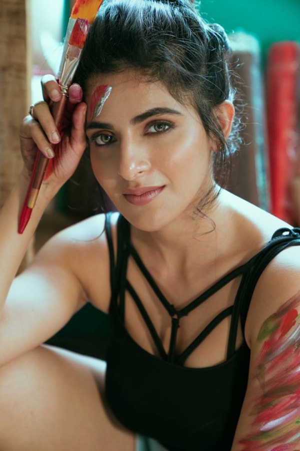 Iswarya Menon Photos Iswarya Menon Photos