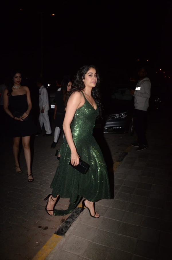 Celebs At Anil Kapoor Birthday Bash Photos