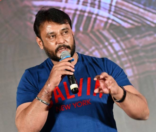 Darshan Thoogudeep Photos Hd Latest Images Pictures Stills Of Darshan Thoogudeep Filmibeat