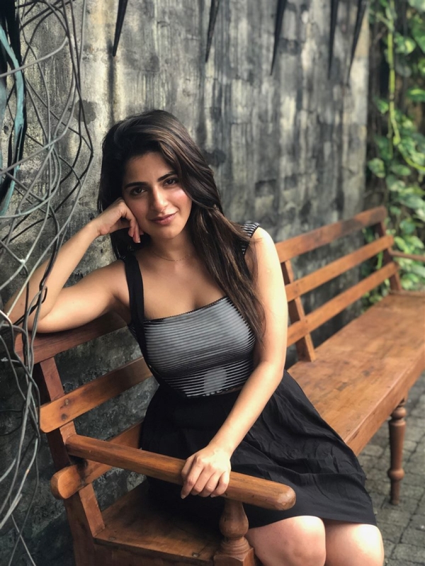 Iswarya Menon Photos Iswarya Menon Photos