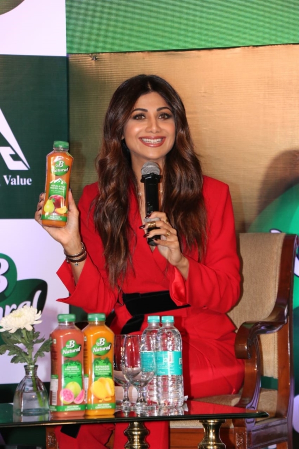Shilpa Shetty Launches the B Natural Juice at Taj Lands in Mumbai Photos