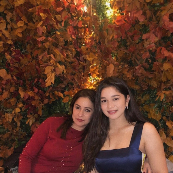 Sachin Tendulkar’s Daughter Sara Becomes The Next Young Style Star Photos