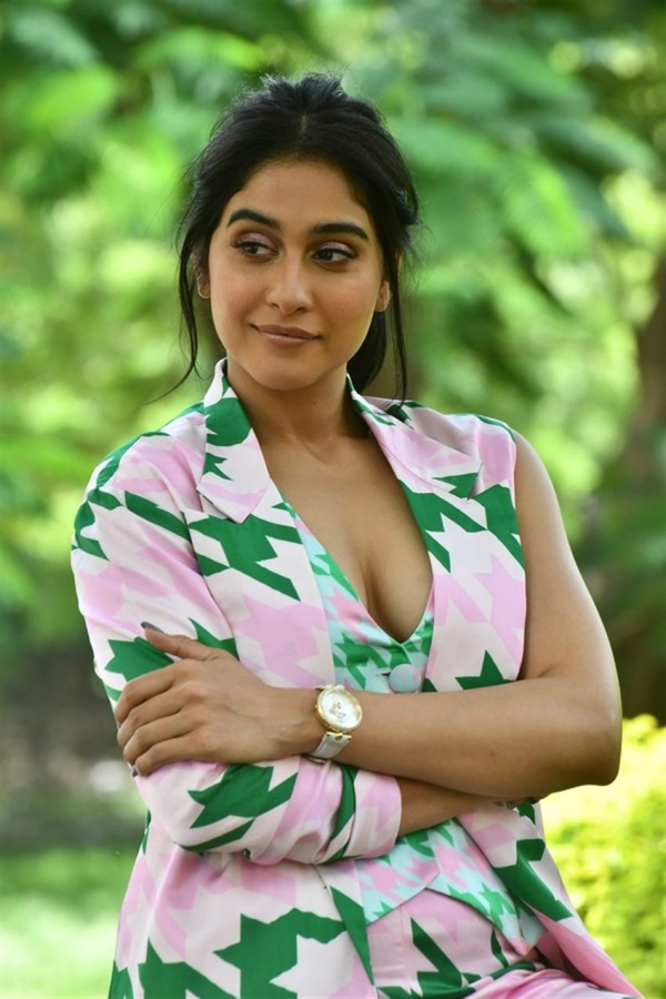 Regina Cassandra Photos [HD] Latest Images, Pictures, Stills of Regina