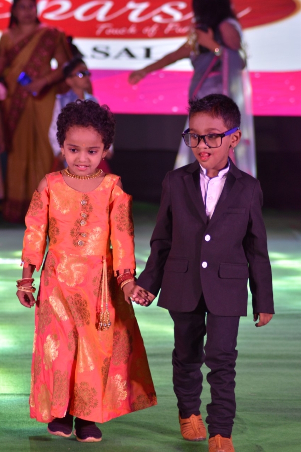 Kannada golden star ganesh Attended Sahakar Nagar Kids Fashion Show
