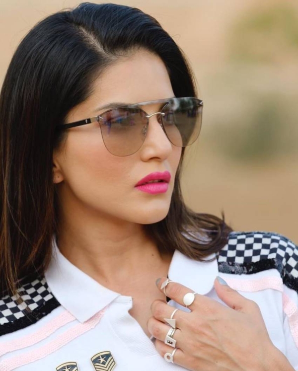 Sunny Leone Photos [HD]: Latest Images, Pictures, Stills of Sunny Leone