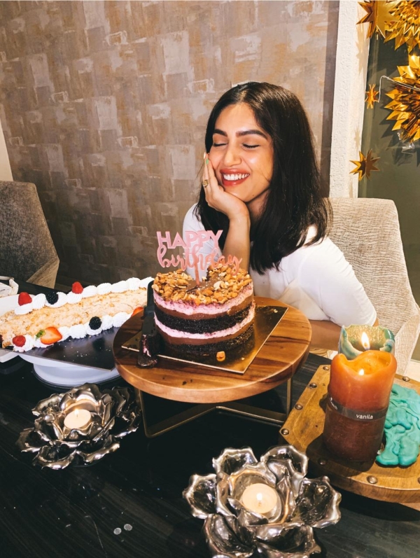 Bhumi Pednekar - (born 18 July 1989) is an Indian actress who appears in Hindi films. After working as an assistant casting director at Yash Raj Films for six years, she made her film debut as an overweight bride in the company romantic comedy Dum Laga Ke Haisha (2015), which earned her the Filmfare Award for Best Female Debut. IMAGES, GIF, ANIMATED GIF, WALLPAPER, STICKER FOR WHATSAPP & FACEBOOK