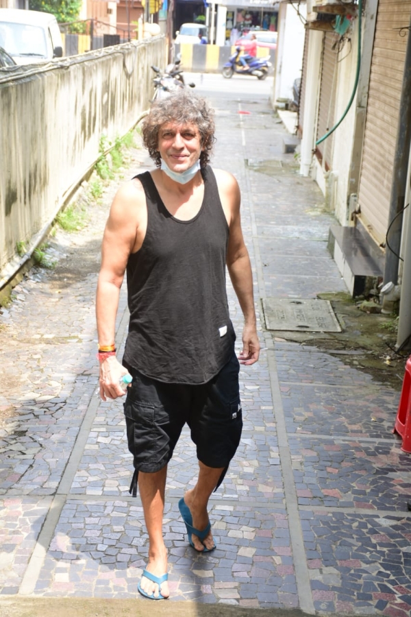 Chunky Pandey Photos: Latest HD Images, Pictures, Stills & Pics - FilmiBeat