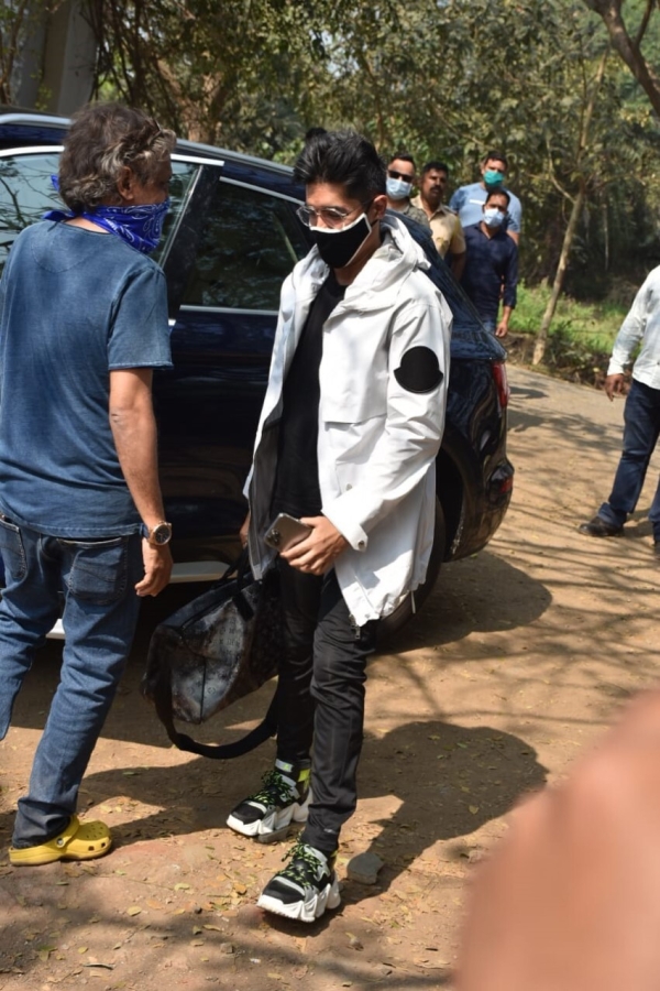 Varun Dhawan and Natasha Dalal Wedding Photos