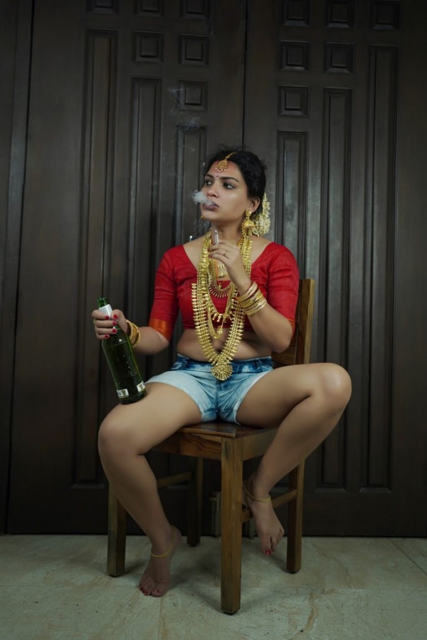 Indian Couples Viral Photoshoot Photos