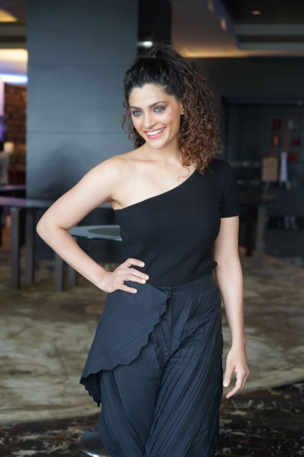 saiyami-kher_161466960616.jpg