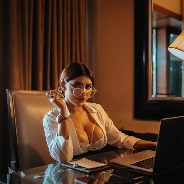 Rivika Mani Photos: Latest HD Images, Pictures, Stills & Pics - FilmiBeat