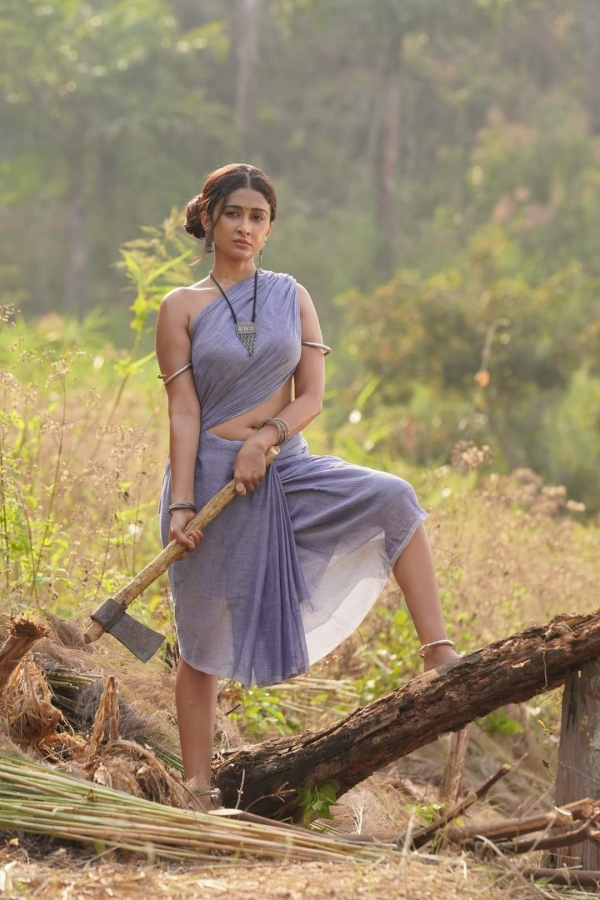 Farnaz Shetty Unseen And Rare Photos