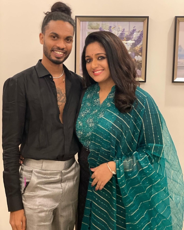 Actress Kavya Madhavan and Celebrity Makeup Artist Unni, See Viral