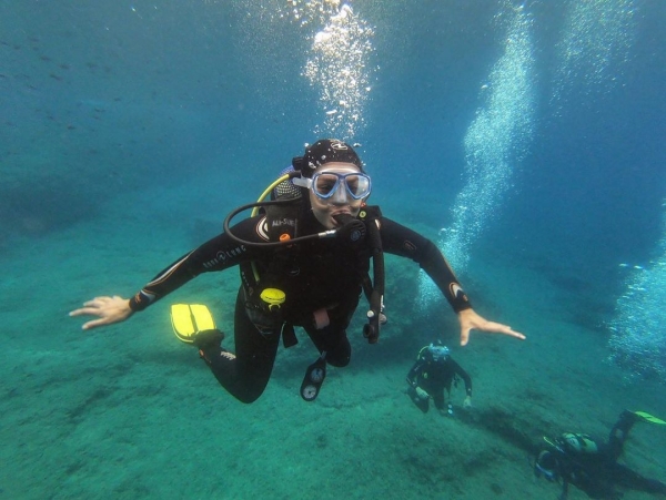 Priyanka Chopra enjoys scuba diving in Spain Photos Priyanka Chopra enjoys scuba diving in Spain Photos
