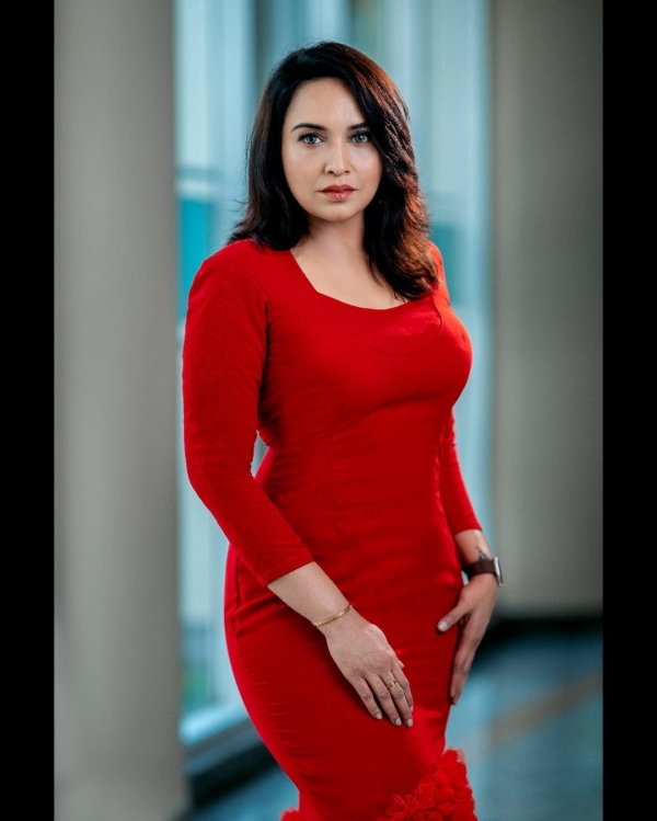 lena malayalam actress hot photos lena malayalam actress hot photos