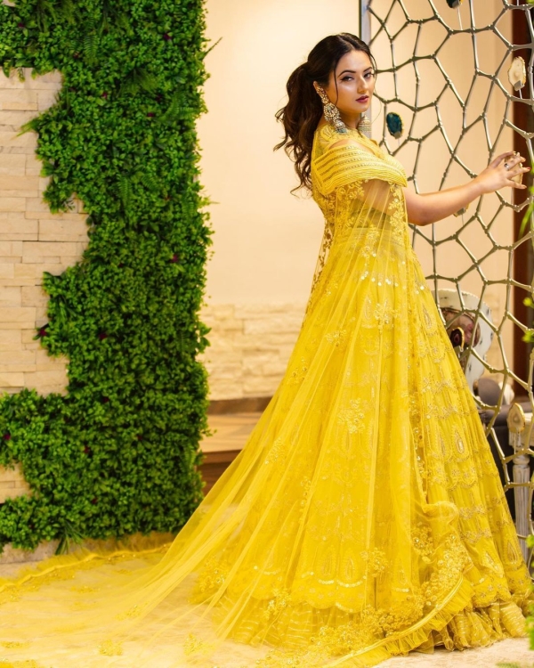 Isha Chawla Photos Isha Chawla Photos
