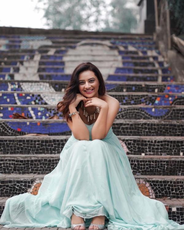 Isha Chawla Photos Isha Chawla Photos