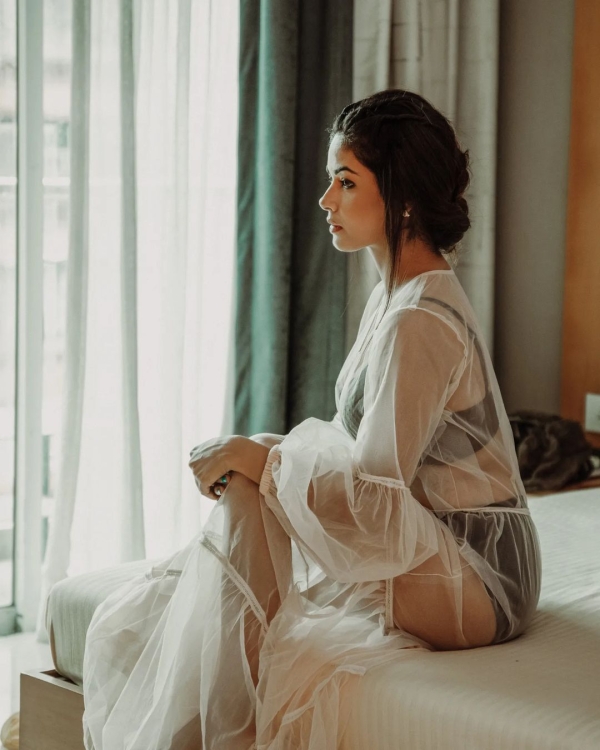Meera Chopra Photos Meera Chopra Photos