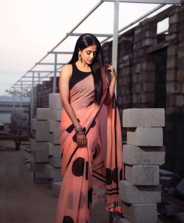 Priyamani Photos Priyamani Photos