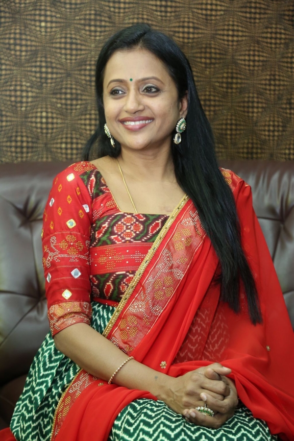 Suma Kanakala Photos [HD]: Latest Images, Pictures, Stills of Suma Kanakala  - FilmiBeat