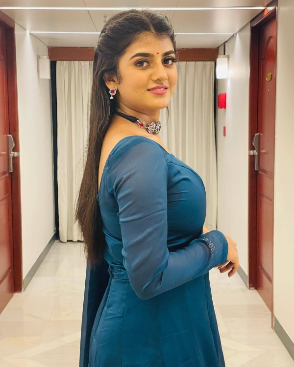 Gabriella Charlton Photos Hd Latest Images Pictures Stills Of Gabriella Charlton Filmibeat