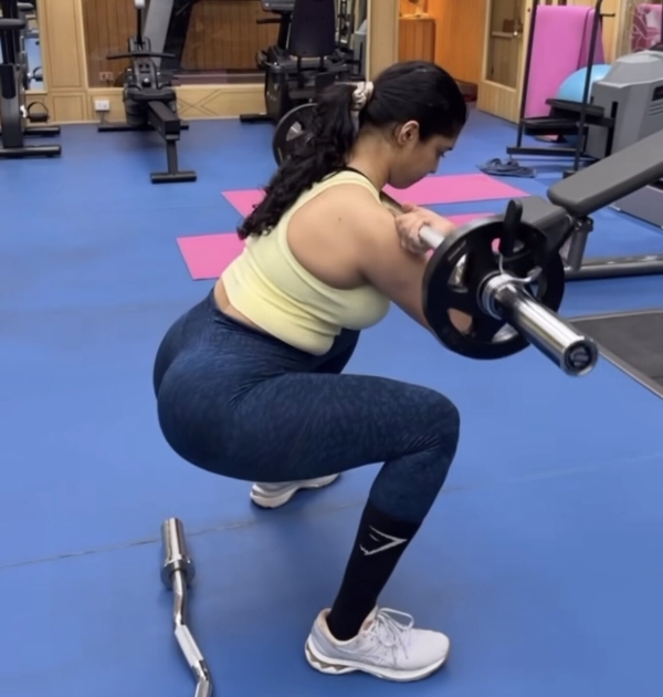 Celebrities Gym Workout Photos - FilmiBeat